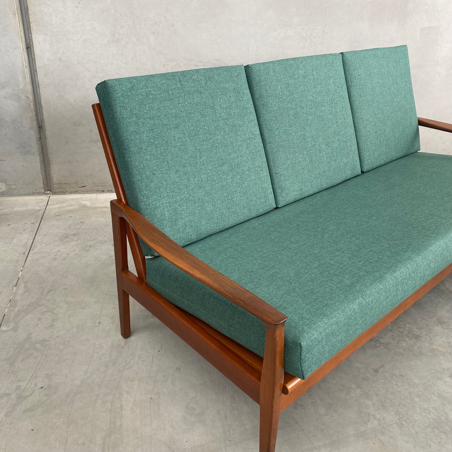Fler ‘Flermont’ Midcentury Sofa