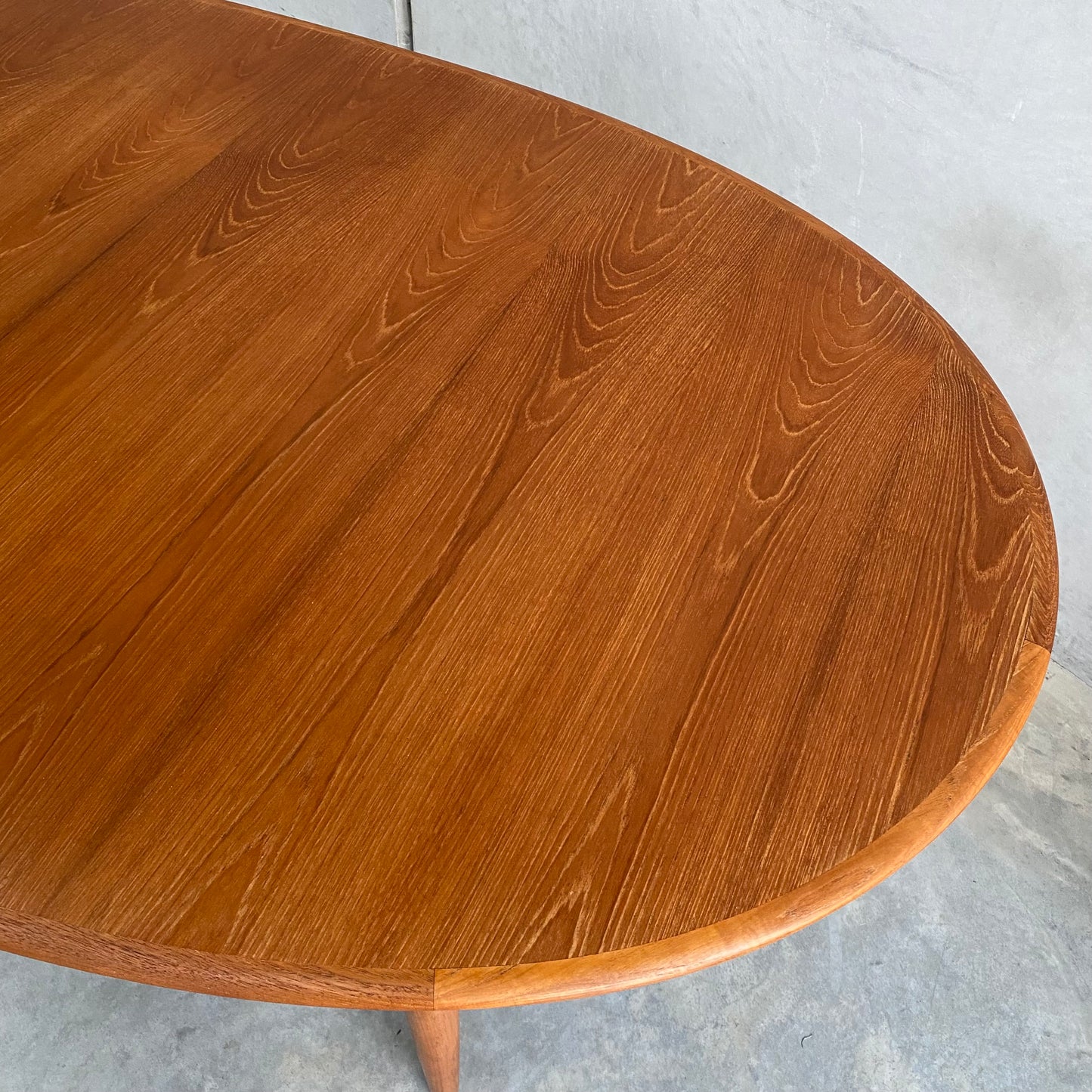 Parker Nordic Oval Midcentury 1960’s Dining Table