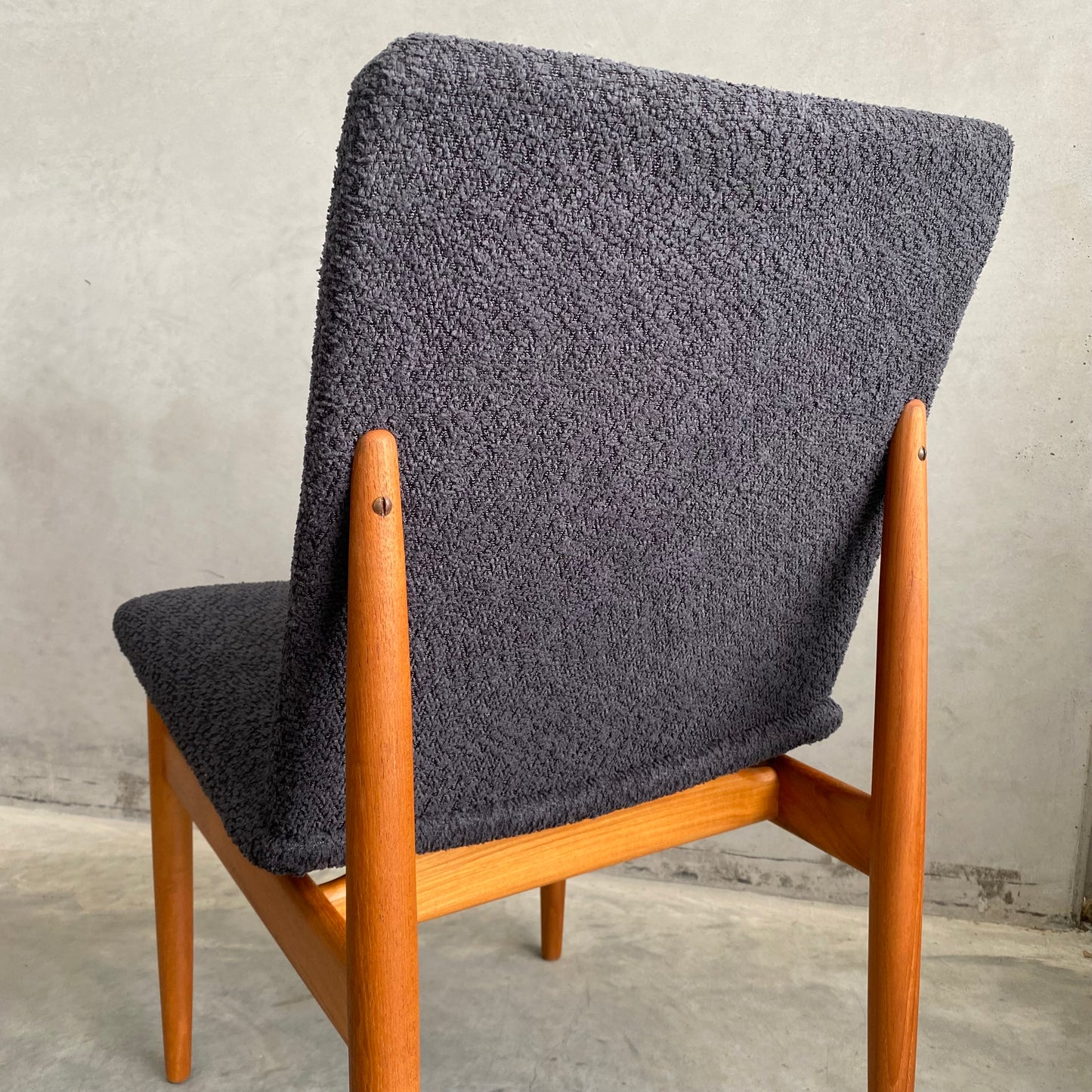 Parker ‘Model 118’ Slab Back Dining Chairs