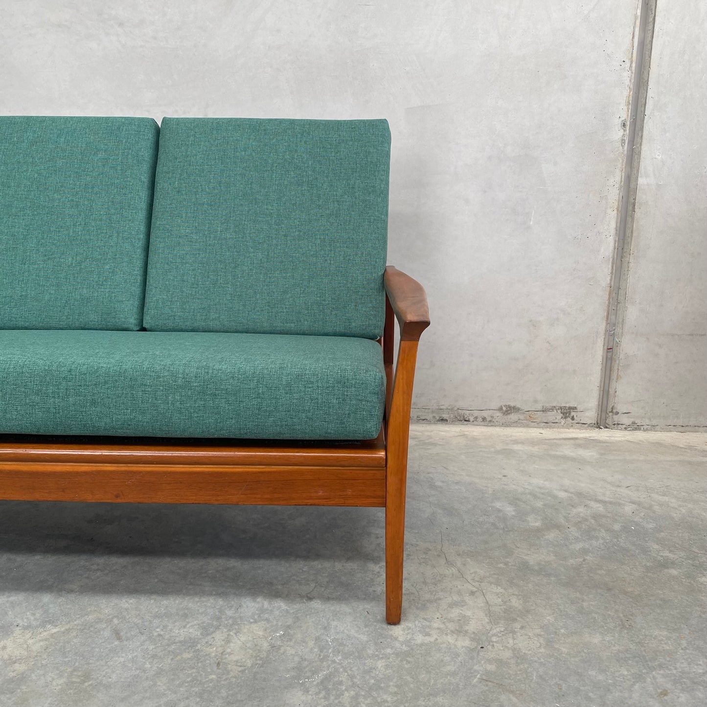 Fler ‘Flermont’ Midcentury Sofa