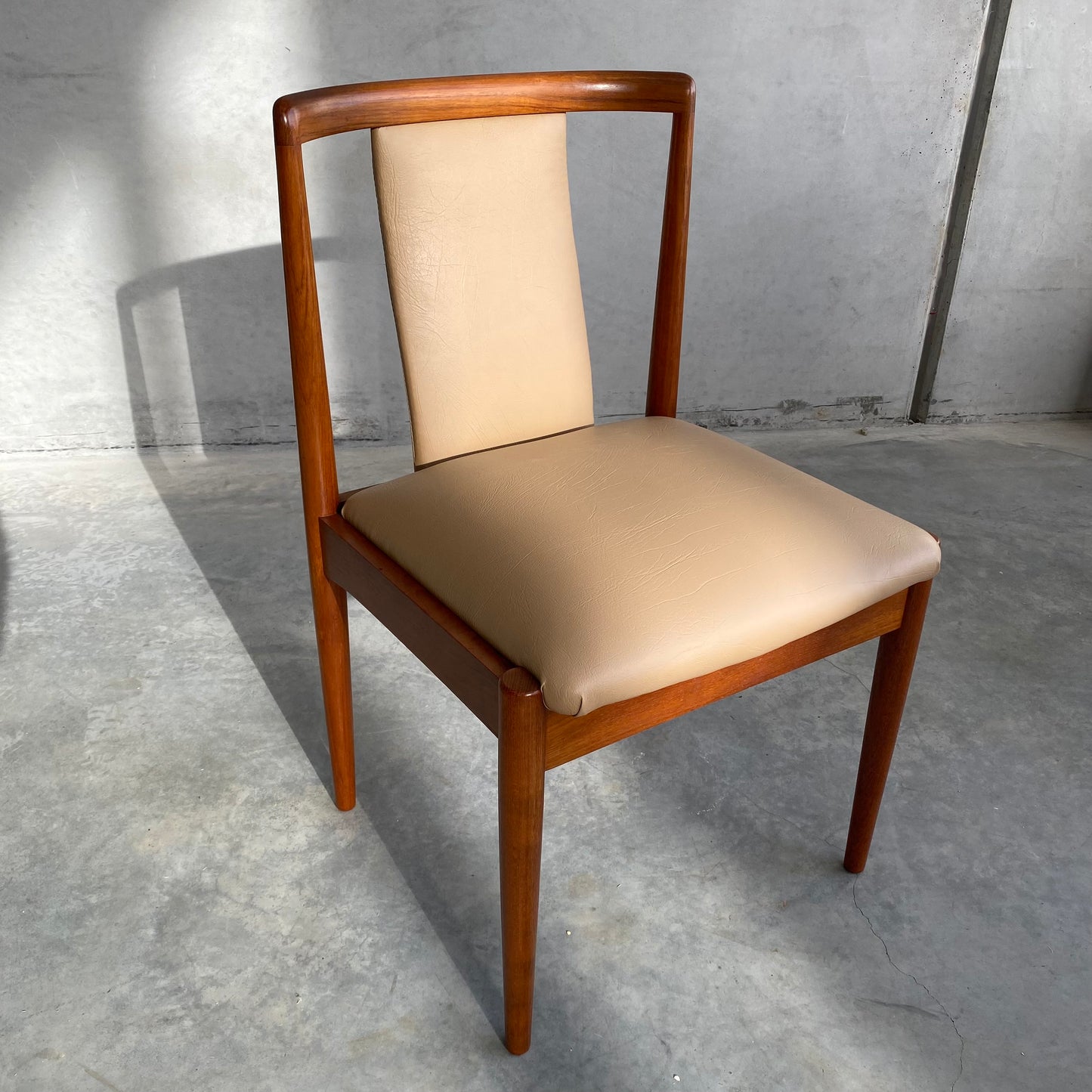 Parker Model 88 T-Back Dining Chairs