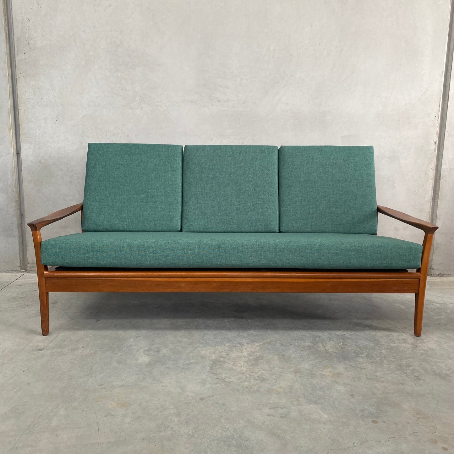 Fler ‘Flermont’ Midcentury Sofa