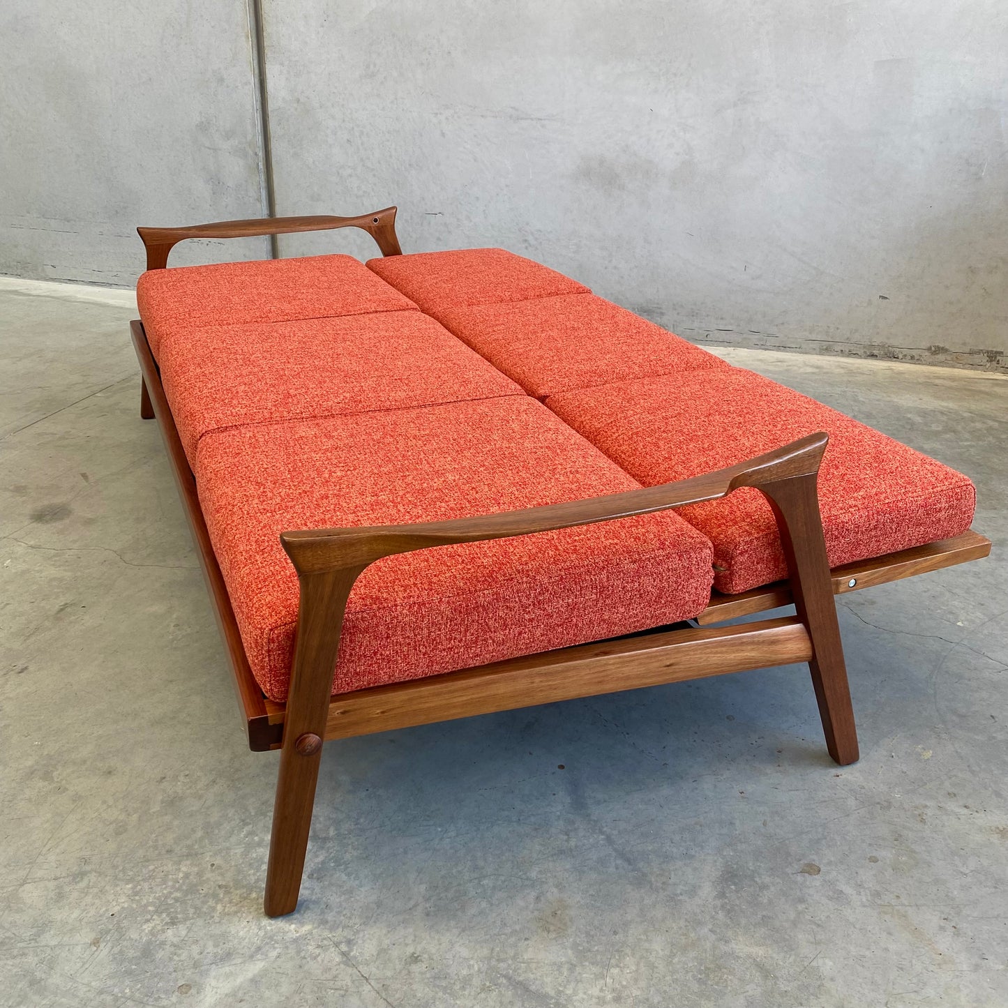 Danish Deluxe ‘Inga’ Mid-Century Sofa/Daybed