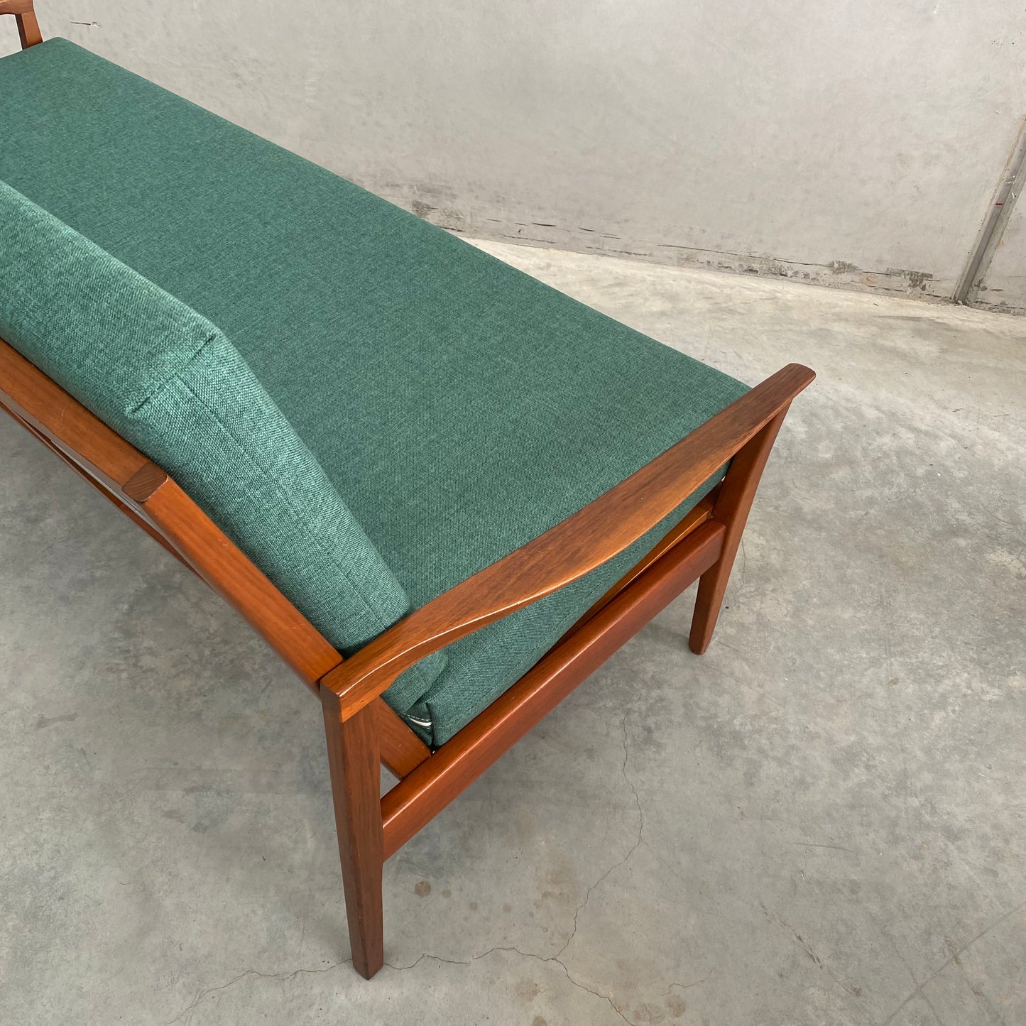 Fler ‘Flermont’ Midcentury Sofa