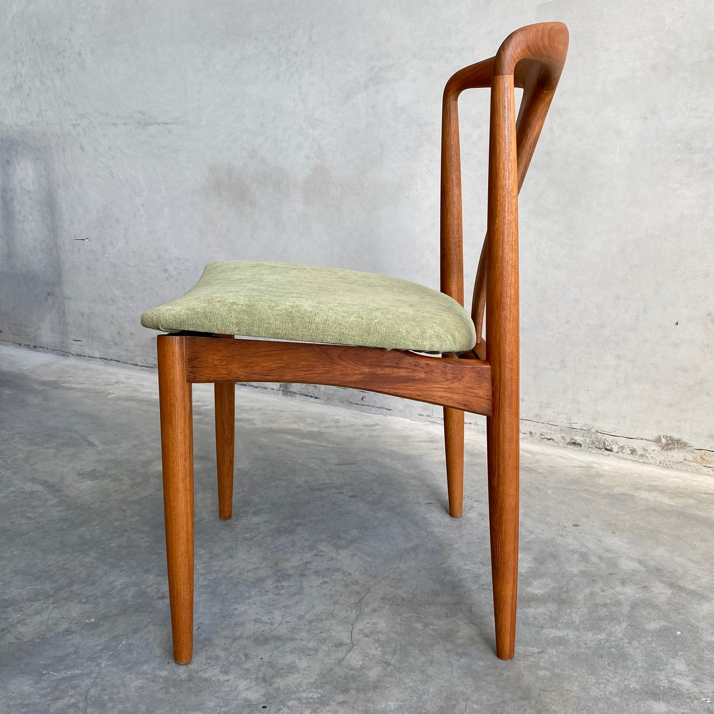Johannes Andersen ‘Julianne’ Midcentury Dining Chairs