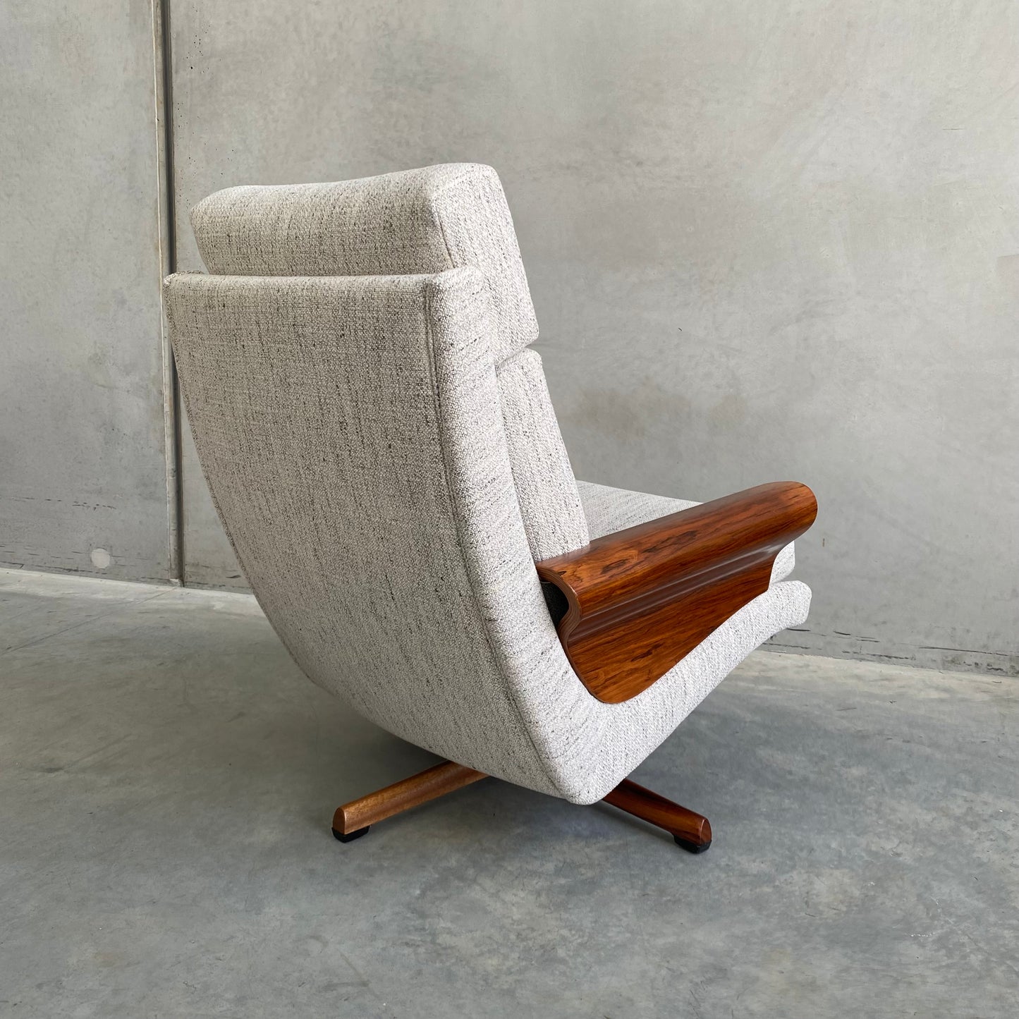 Tessa/Twen T2 Armchair