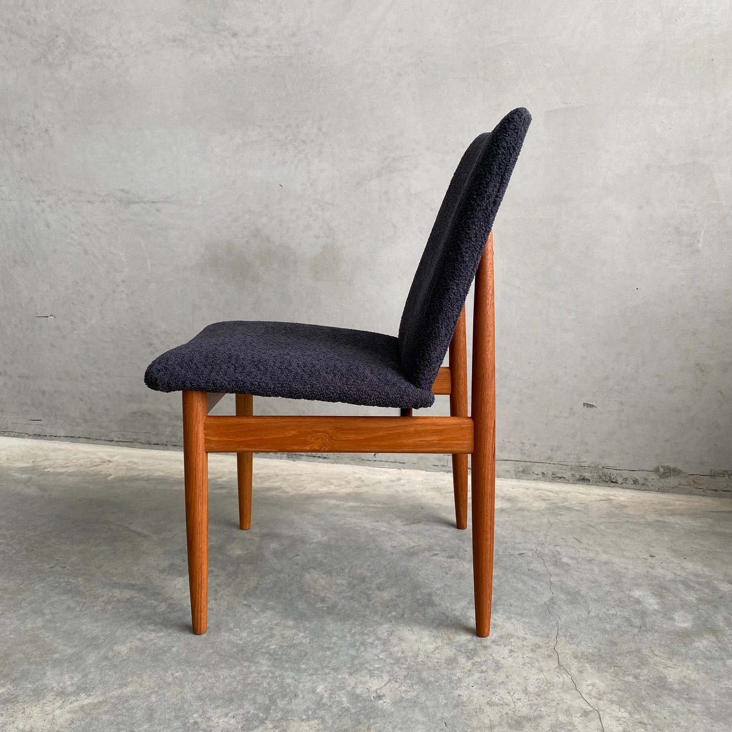 Parker ‘Model 118’ Slab Back Dining Chairs