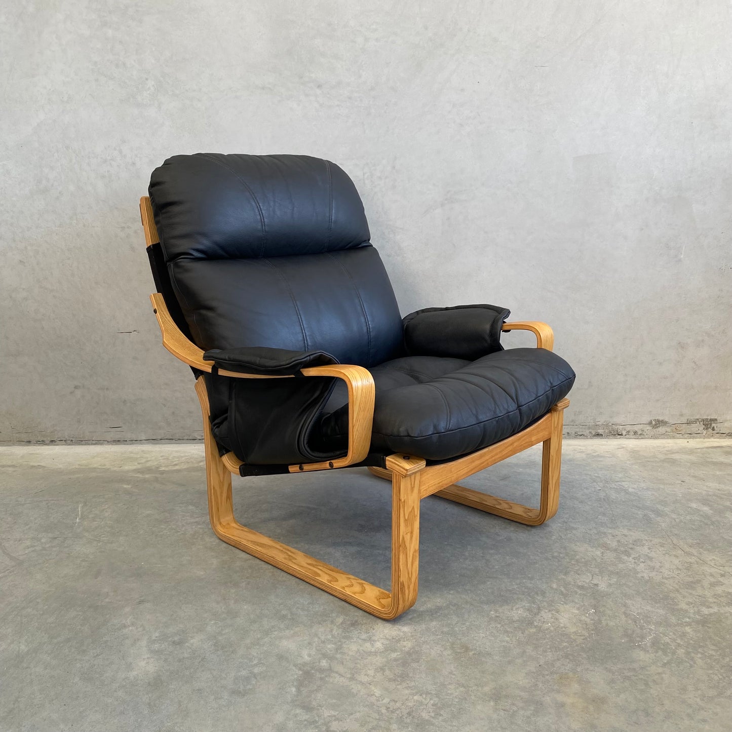 Tessa Monaco Vintage Black Leather Armchair