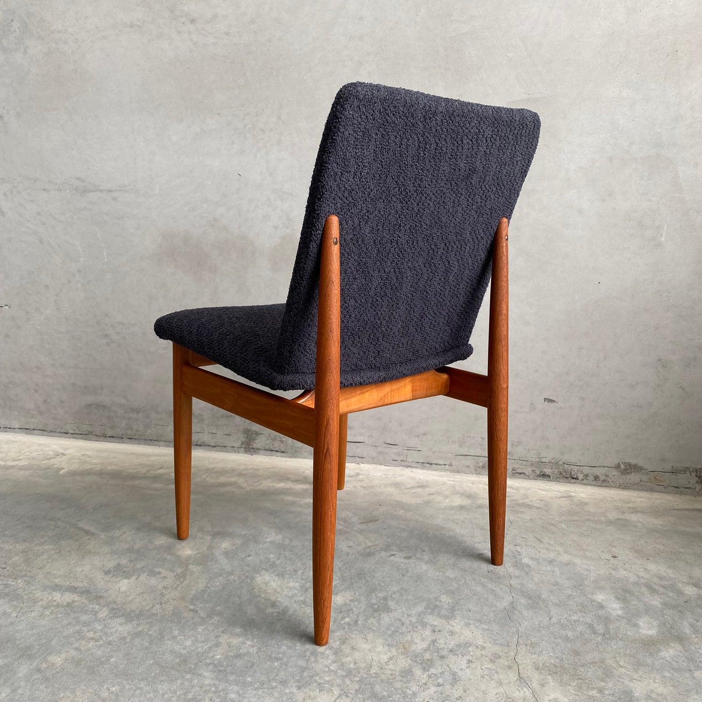 Parker ‘Model 118’ Slab Back Dining Chairs