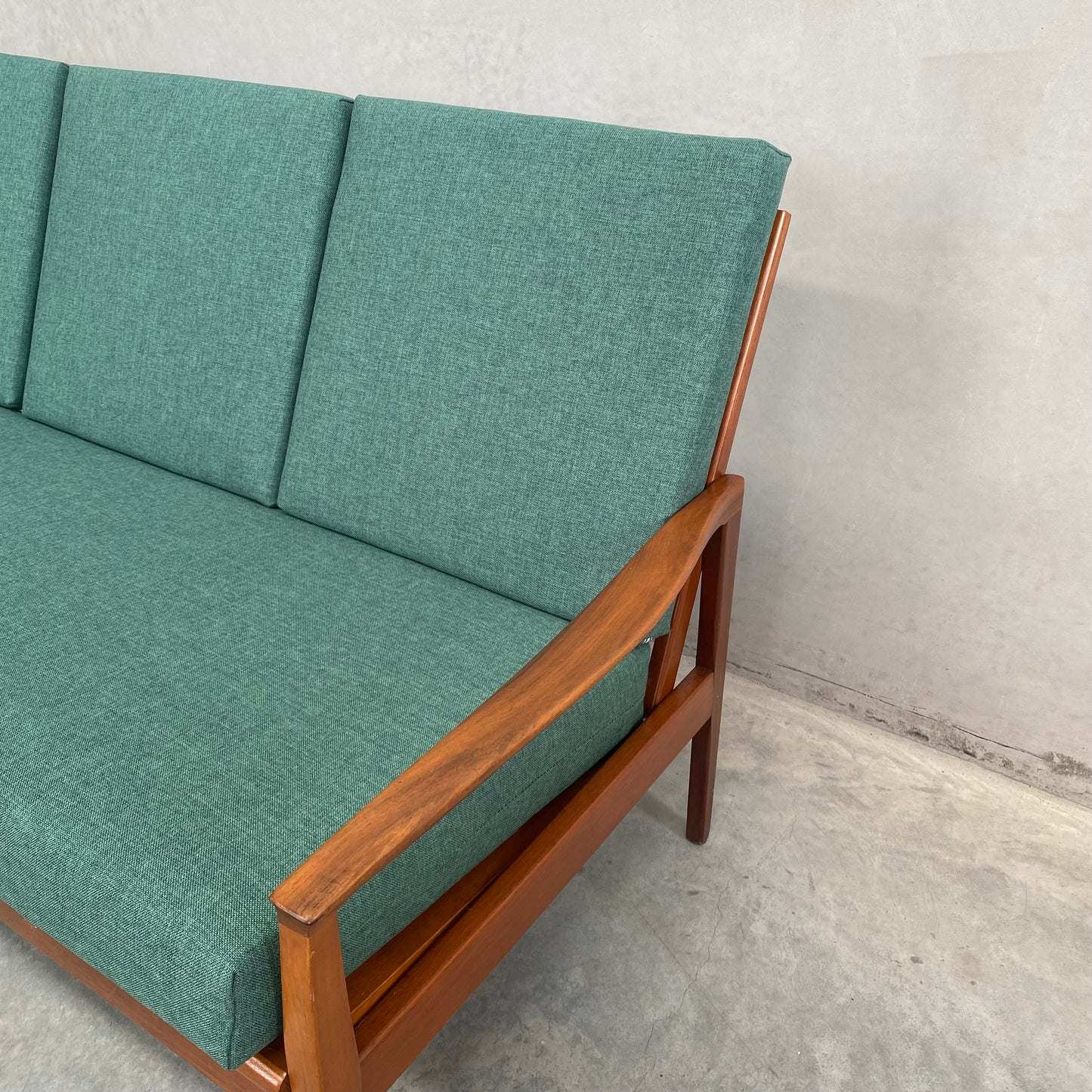 Fler ‘Flermont’ Midcentury Sofa