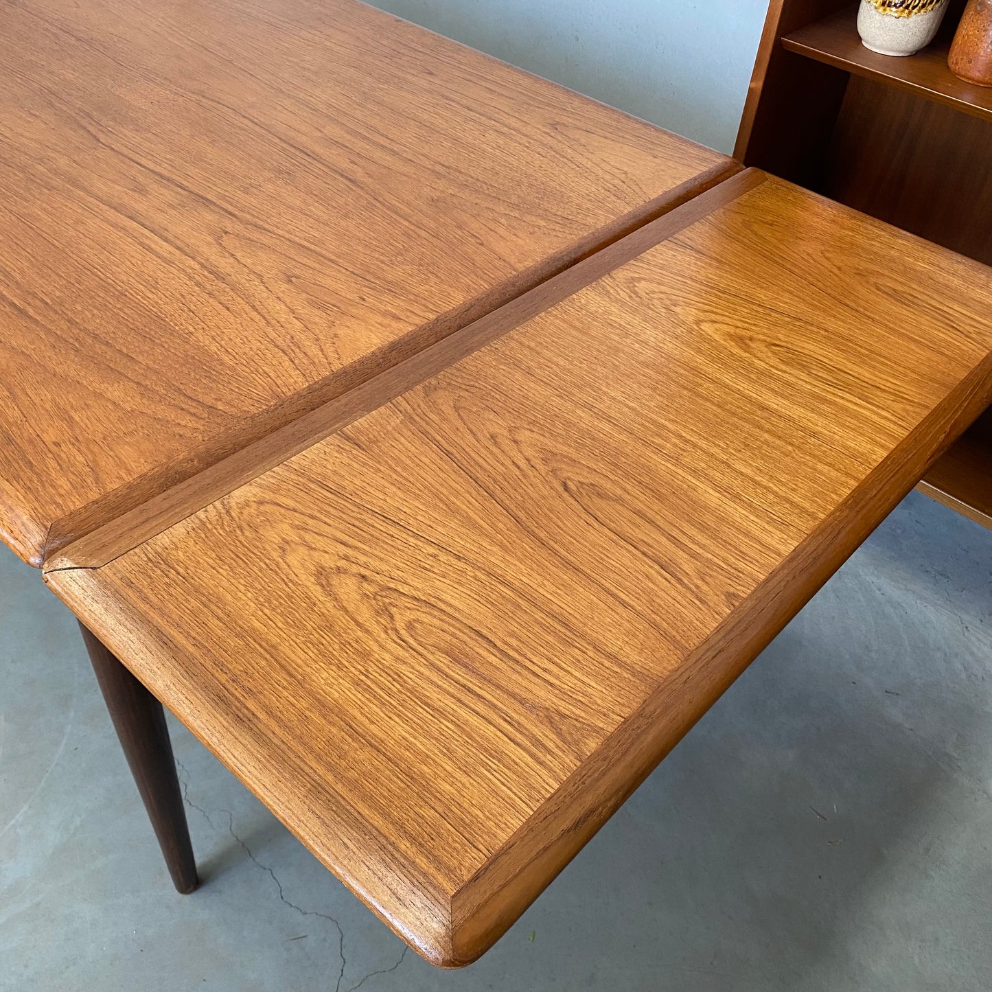 Burgess Midcentury Extendable Dining Table