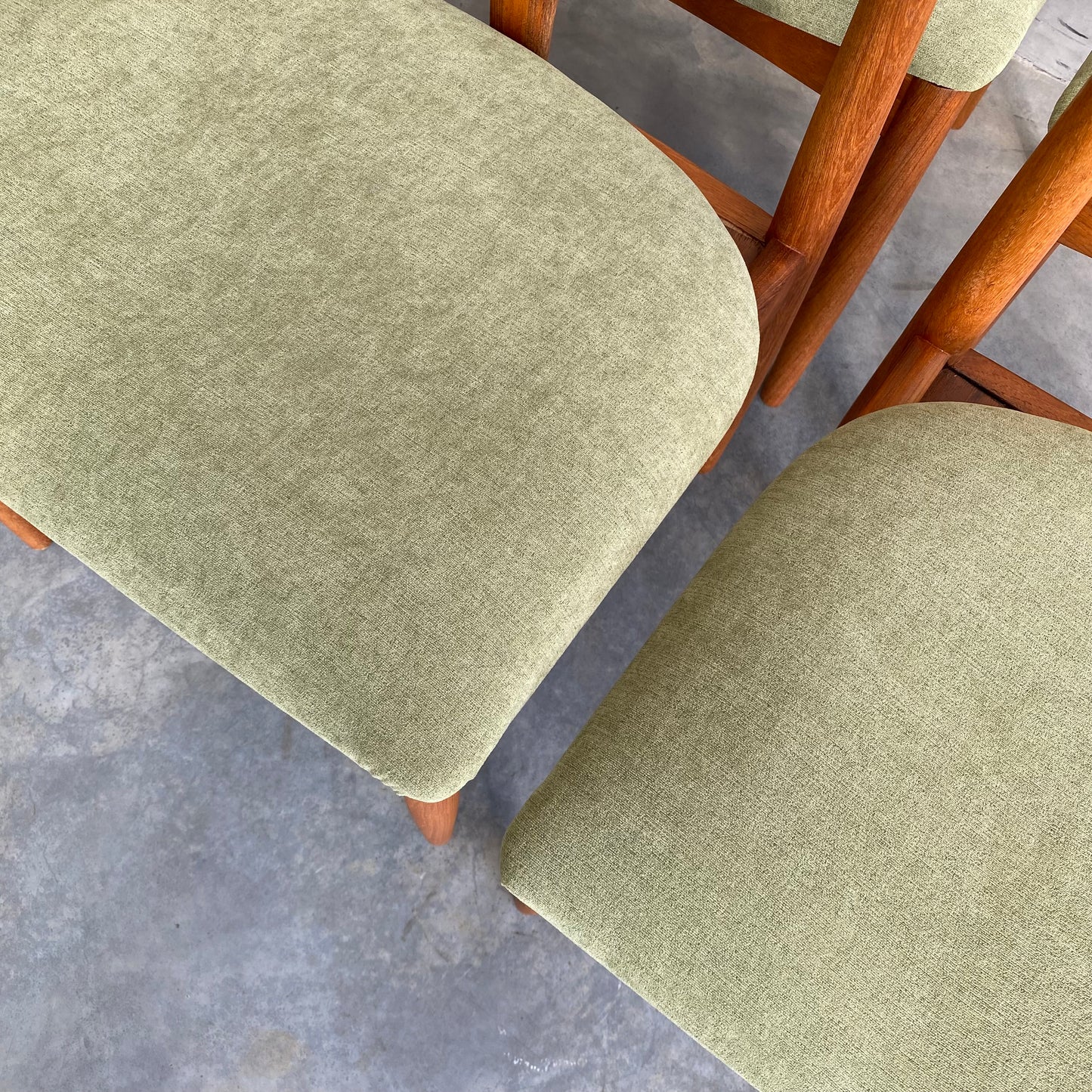 Johannes Andersen ‘Julianne’ Midcentury Dining Chairs