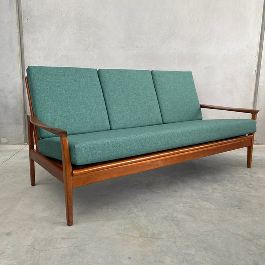 Fler ‘Flermont’ Midcentury Sofa